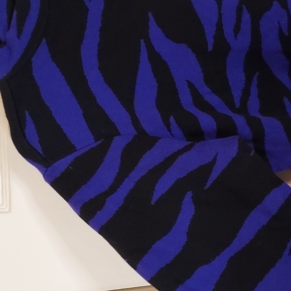 Eloquii Tiger Intarsia Sweater Dress - Picture 6 of 12